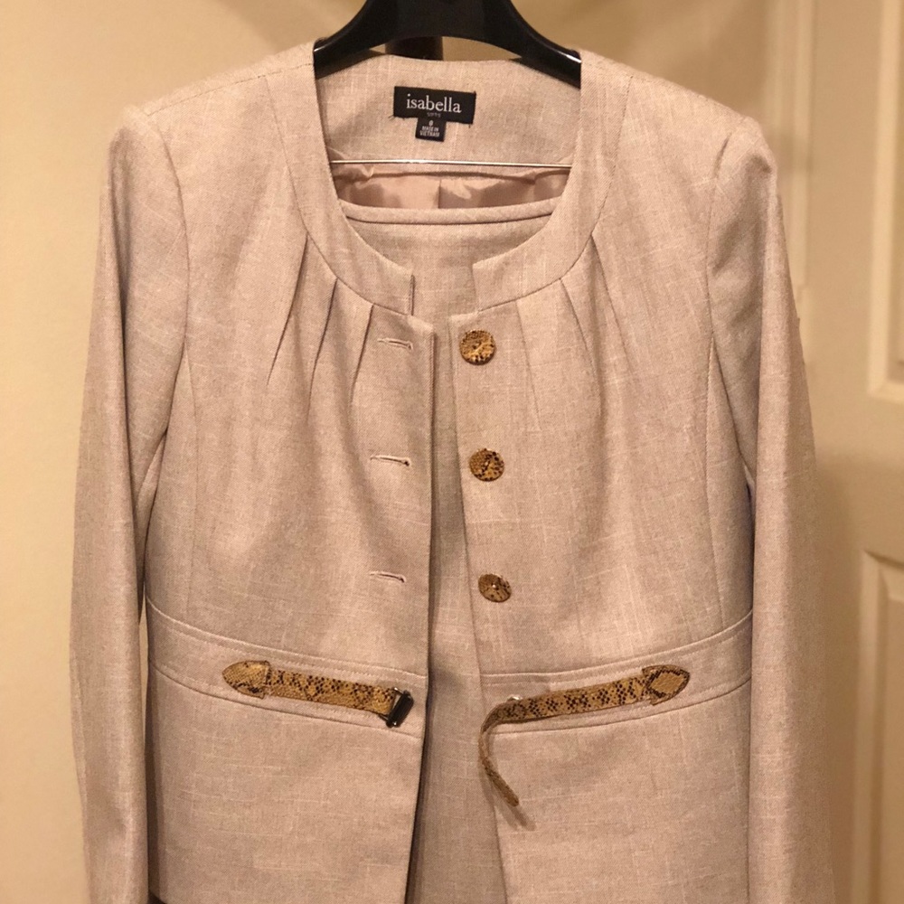 Isabella Suits - Picture 2 of 5
